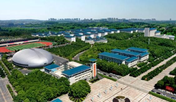 助力高档教育创新升维，，，，，，emc易倍官网交付“满分答卷”